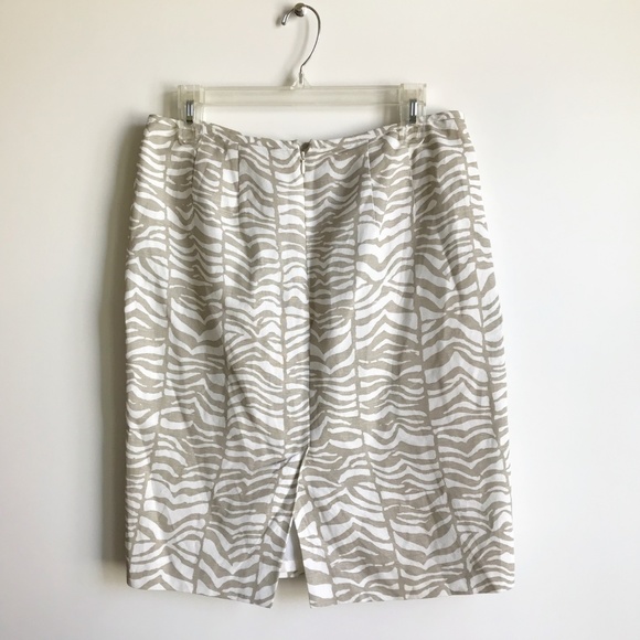 Calvin Klein Printed A Line Career  Skirt - Picture 3 of 4